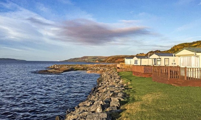 Stranraer House | Highlander 2 Holiday Caravan Gold