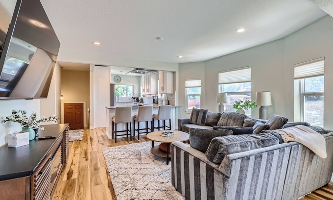 West Highland House | Highlands 4 BDR Turnkey Home