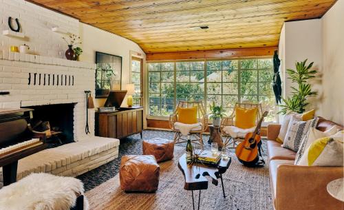 Guerneville Hotel | Highlands Resort - Adults Only