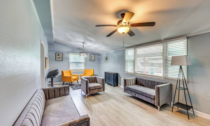 Pine Bluff House | Hike, Golf & Fish: Pine Bluff Retreat