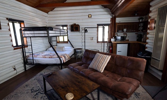 Mount Laguna Cabin | Hiker's Haven Summary