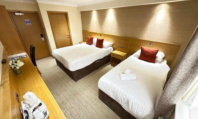 Rosyth Hotel | Hill Park Hotel