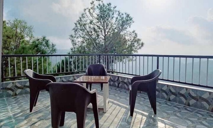 Shimla Villa | Hill Side Inn By Purple Tree Villa
