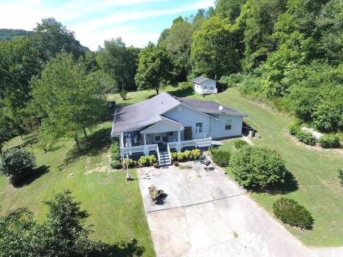 Whites Creek House | Hillbilly haven