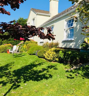 Foxford Bed & Breakfast | Hillcrest farmhouse Bed & Breakfast
