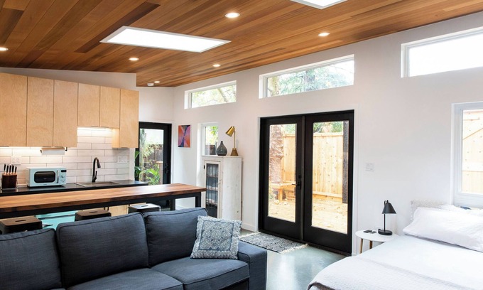 San Anselmo Apartment | Hilldale Studio - in the heart of Marin County