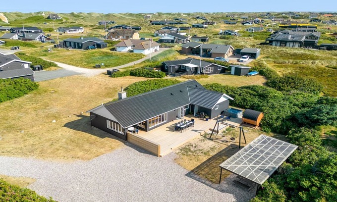 Sondervig House | "Hillevi" - 200m from the sea by Interhome