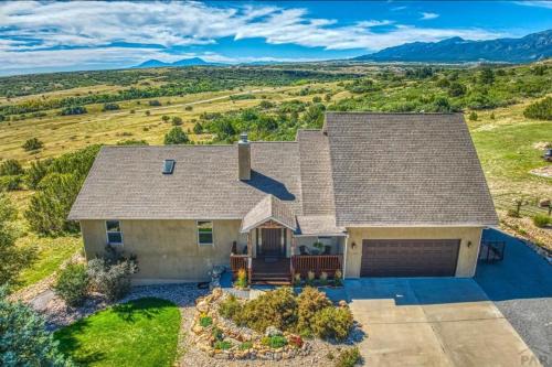 Colorado City House | Hillside Haven Hot Tub & Stunning Mountain View