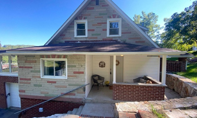Glen White House | Hillside Hideaway-Winterplace and National Park