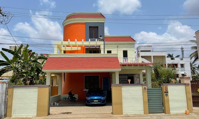 Chennai House | Hillside Hideout