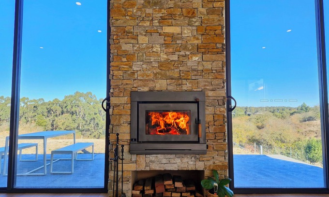 Creswick House | Hilltop Retreat Creswick Near Daylesford Ballarat