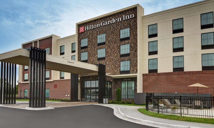 Madison Hotel | Hilton Garden Inn Madison Huntsville Airport