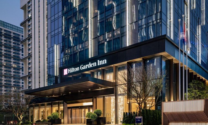 Shajing Hotel | Hilton Garden Inn Shenzhen World Exhibition & Convention Center