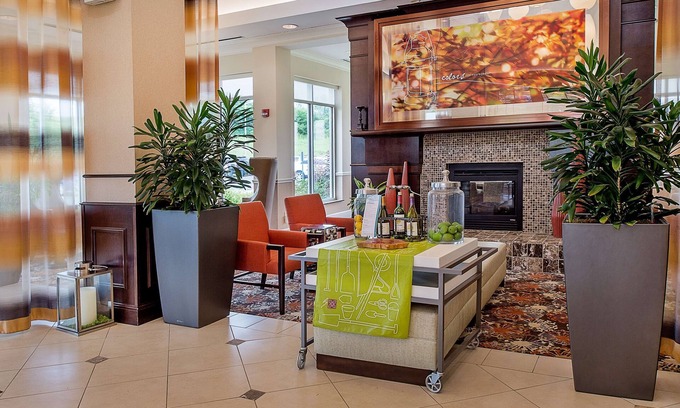 Airport Township Hotel | Hilton Garden Inn St. Louis Airport