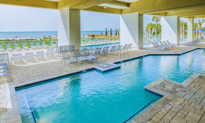 Myrtle Beach Apartment | Hilton Grand Vacations Club Ocean 22 Myrtle Beach.