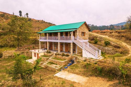 Almora House | Himkosi Farm by the River