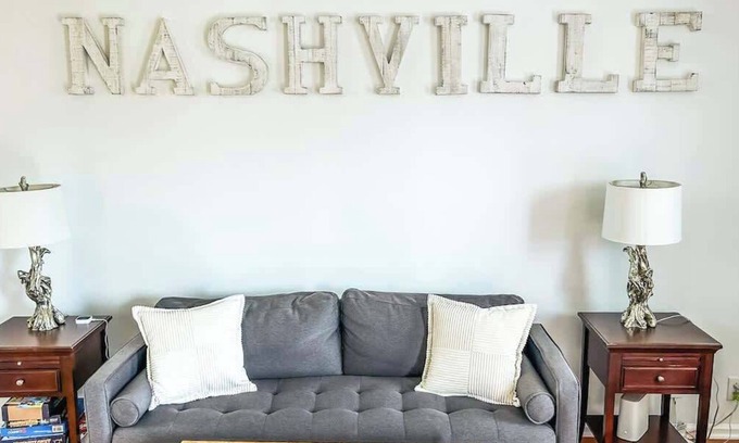 Barclay Drive House | Hip East Nashville Stay Music, Food & Fun Nearby