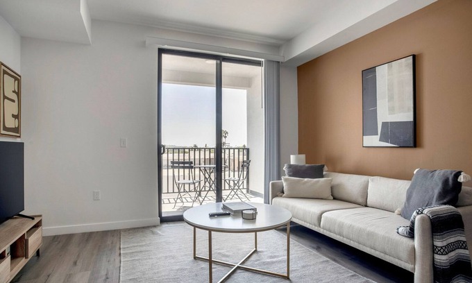 Mid City Apartment | Hip Fairfax 2BR w/Courtyard, nr Dining & Shopping, by Blueground