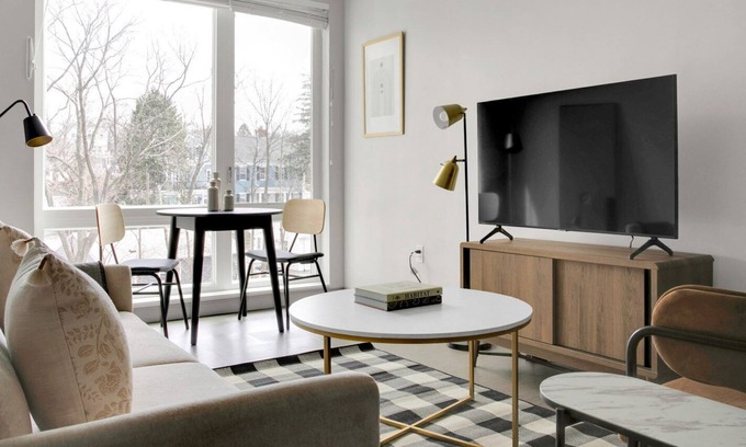 Forest Hills - Woodbourne Apartment | Hip Jamaica Plain Studio w/ Gym & W/D, near Orange Line, by Blueground