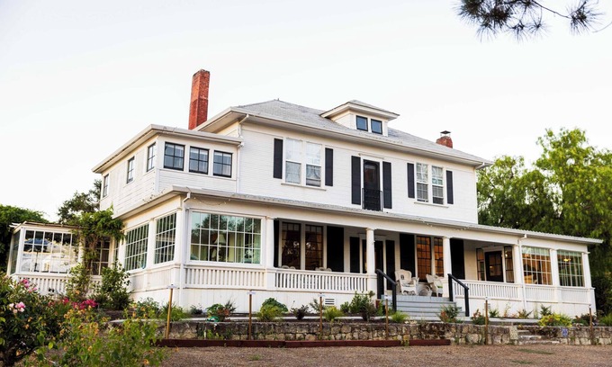 Petaluma Other | Historic 5 Bed Farmhouse Retreat in Sonoma Hills