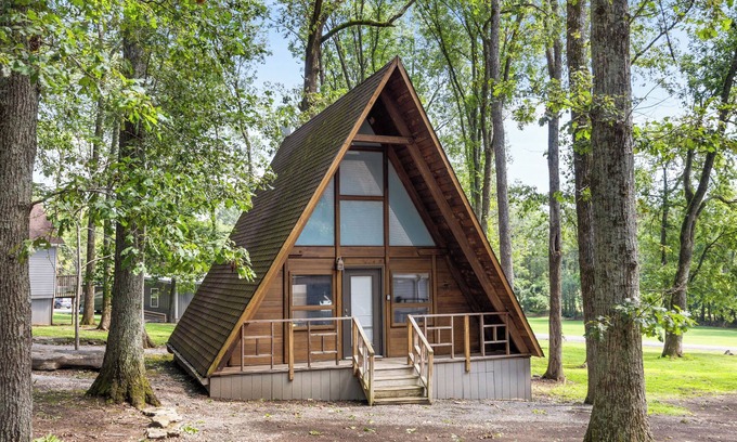 Mount Juliet Cabin | Historic A-Frame Redwood Chalet on 180 Acre Farm, Sleeps 4, near Nashville