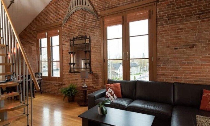 Kingston Apartment | Historic Apartment Downtown Kingstonn