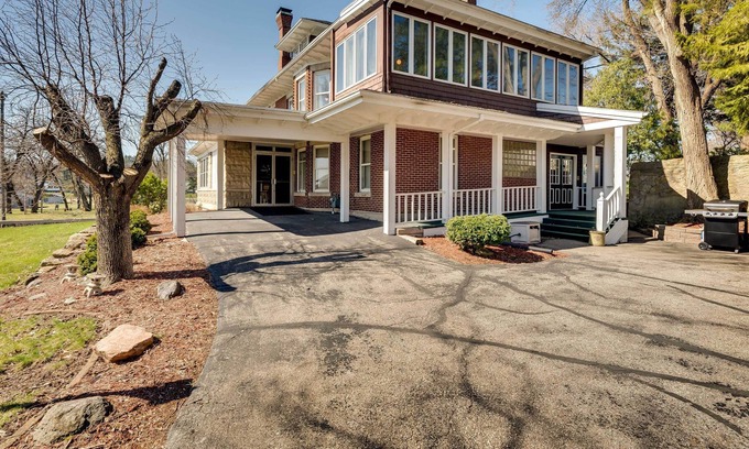Blanchardville Apartment | Historic Blanchardville Retreat - 'Eliza House'