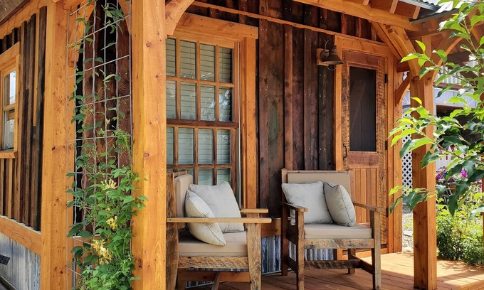 Virginia City House | Historic C.W. Rank House Guest Cabin