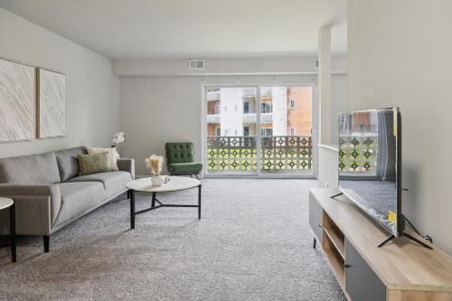 Wilmington Apartment | Historic Charm Meets Modern Comfort The Chateau