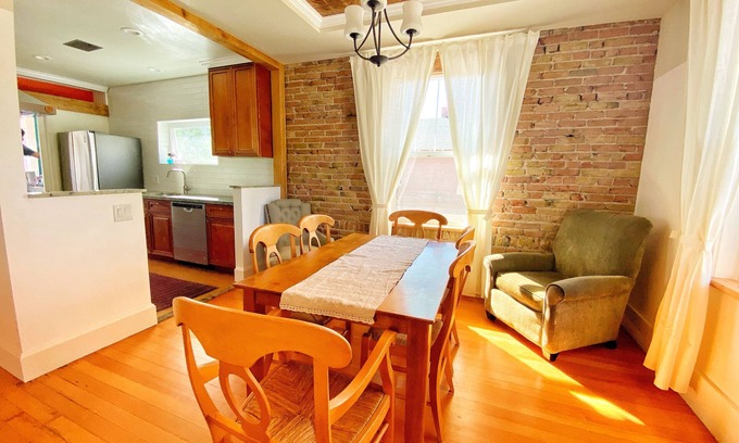 Clarkdale House | Historic Clarkdale House with Mountain Views
