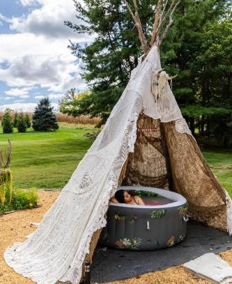 Boonsboro House | Historic Cottage Retreat-IG Cowboy Pool-Hot Tub