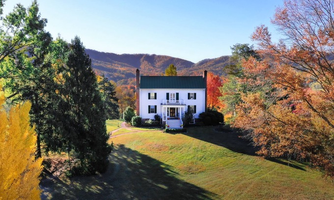Nellysford House | Historic Farm Renovated with Comfort, Mountain Views, Hot Tub, Pond, & Animals!