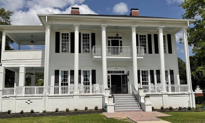 West Point House | Historic Greek Revival home minutes from West Point Lake