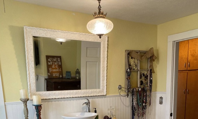 Thomas House | Historic Home with hard wood and charm room for the entire family.