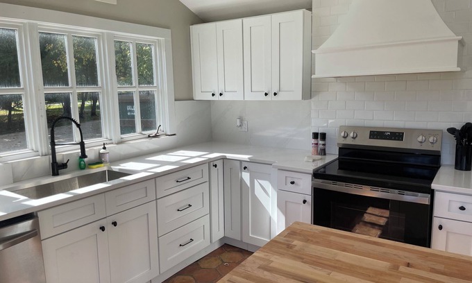 Manchester Condo | Historic Hoyt House in Manchester Village