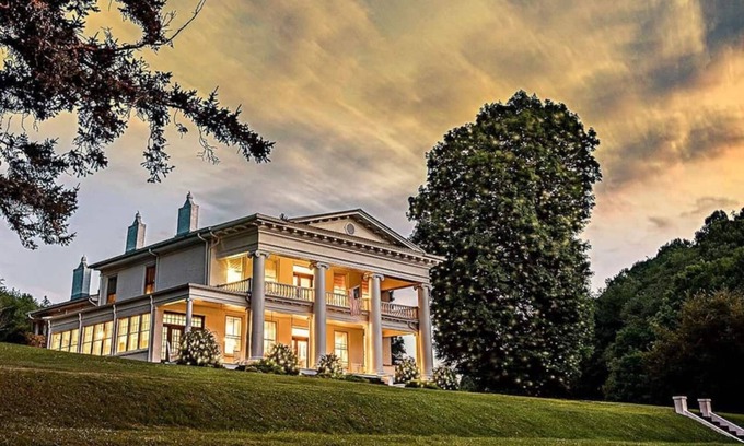 Tazewell House | Historic Mountain Manor