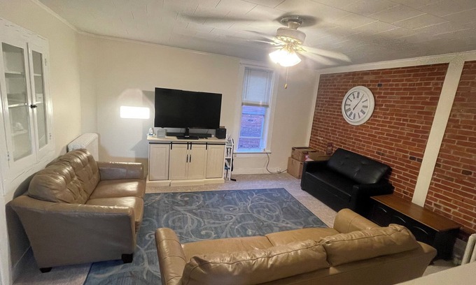 Nauvoo Apartment | Historic Nauvoo Apartment, family friendly.