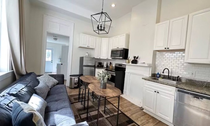Mid-City House | Historic New Orleans Shotgun Home 5 Minutes to French Quarter - Spacious! 2916