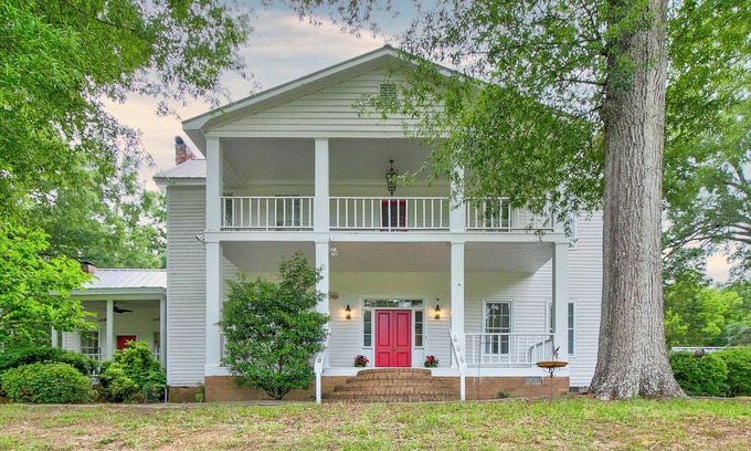 Pomaria Other | Historic Oakland House -Beautifully Restored 1820s Farmhouse 4 Beds with Pool