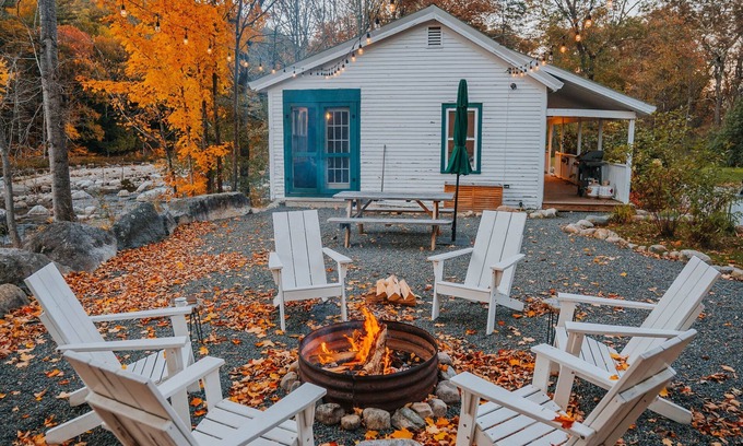 Upper Jay House | Historic River Cabin with Sauna & Swimming Hole, Warner's Camp