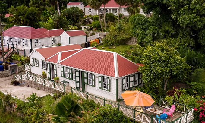 Windward Side Cottage | Historic Saban cottage in Windwardside, all amenities only a 2 minute walk away!