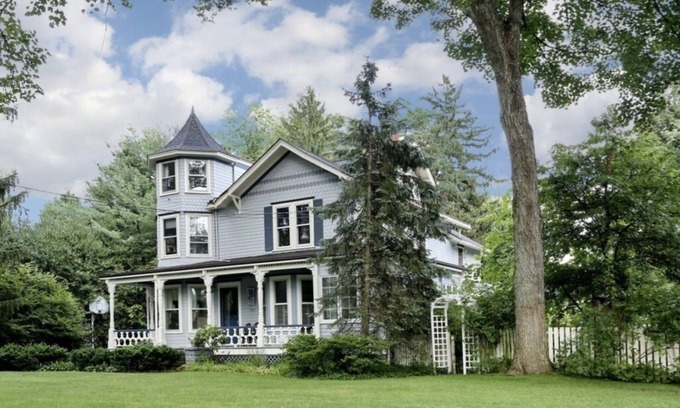 Ridgewood House | Historic Suburban Living, Convenient to Town and NYC