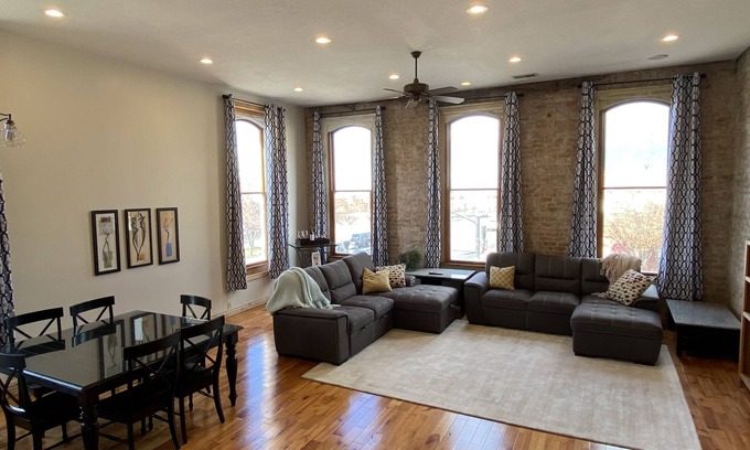 Ogden Apartment | Historical 25th St. Loft Apt