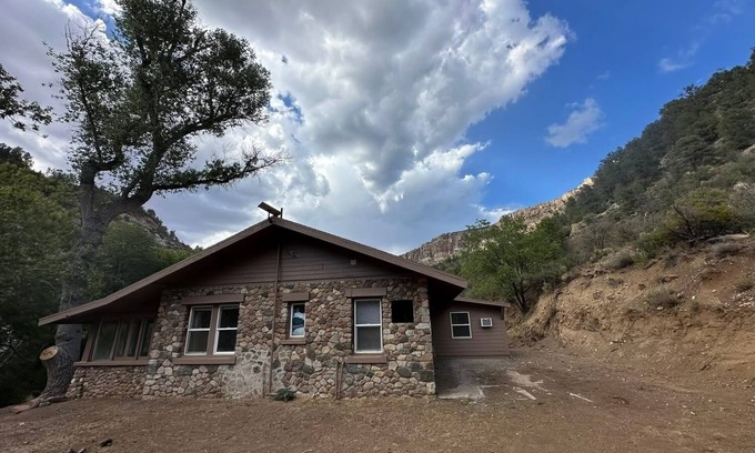 Globe House | Historical Ash Creek Canyon Mining Cabin Chrysotile, Arizona