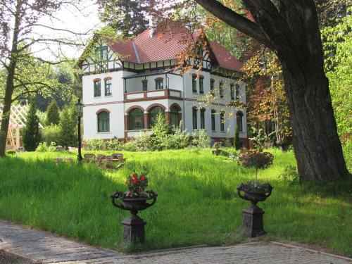 Hasserode Bed & Breakfast | Historische Pension Villa Uhlenhorst