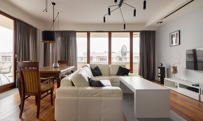 Wilanow Apartment | Hlonda Deluxe Apartment with Terrace