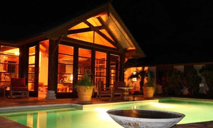 Historic Lahaina Front Street Bed & Breakfast | Ho'oilo House