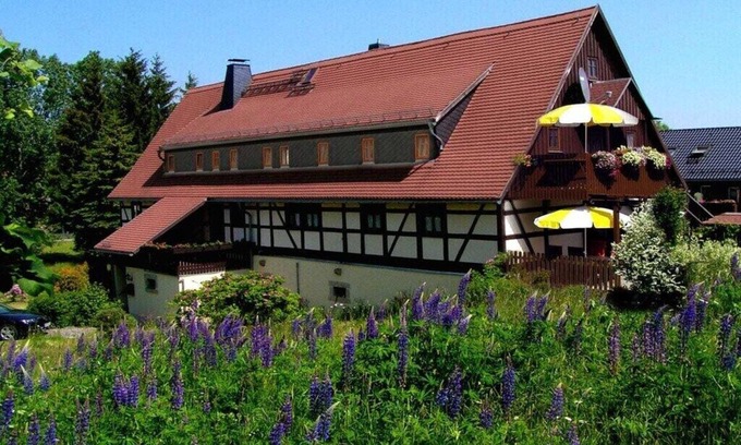 Ehrenberg House | Holiday apartment landhaus Sorgenfrei