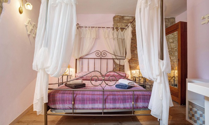 Tremosine Apartment | Holiday Apartment Picchio with Balcony, Shared Pool & Wi-Fi