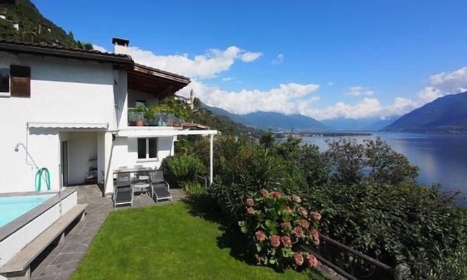 Porto Ronco Apartment | Holiday apartment Ronco sopra Ascona for 1 - 6 persons with 2 bedrooms - Holiday apartment